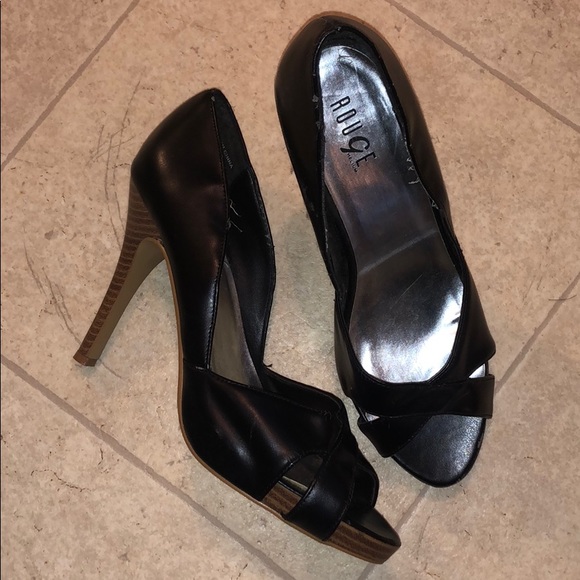 High heels - Picture 2 of 2